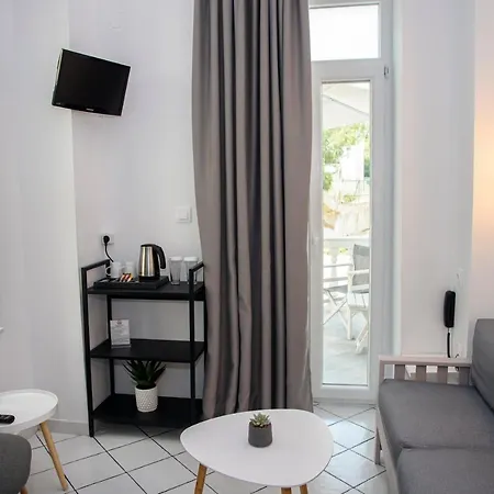 Πανσιόν Agnantio Τήνος